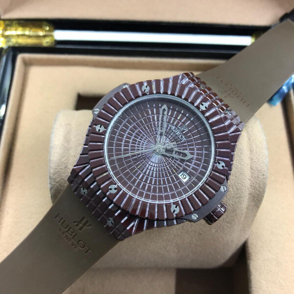 Hublot (EL10250)