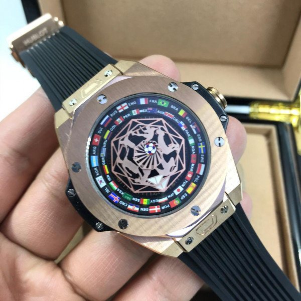 Hublot (EL10370)