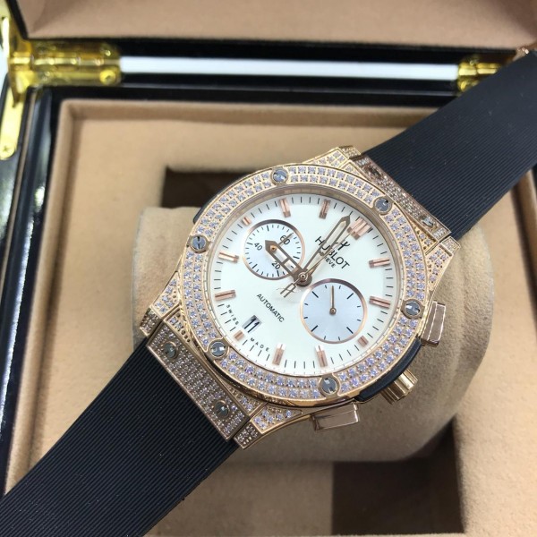 Hublot (EL10365)
