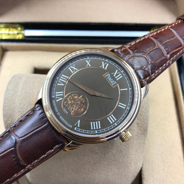 Piaget (EL10823)
