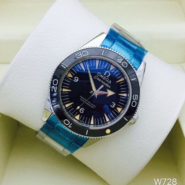 Omega (EL1586-2)