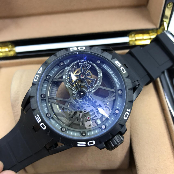 Roger Dubuis (EL10682)