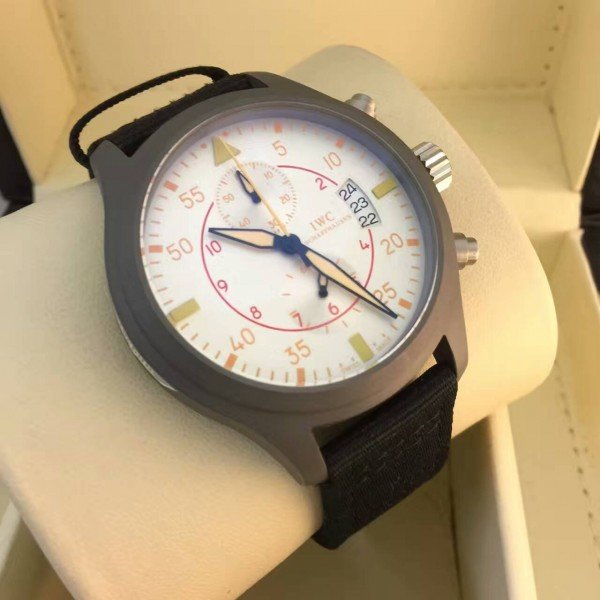 IWC (EL8453-1)