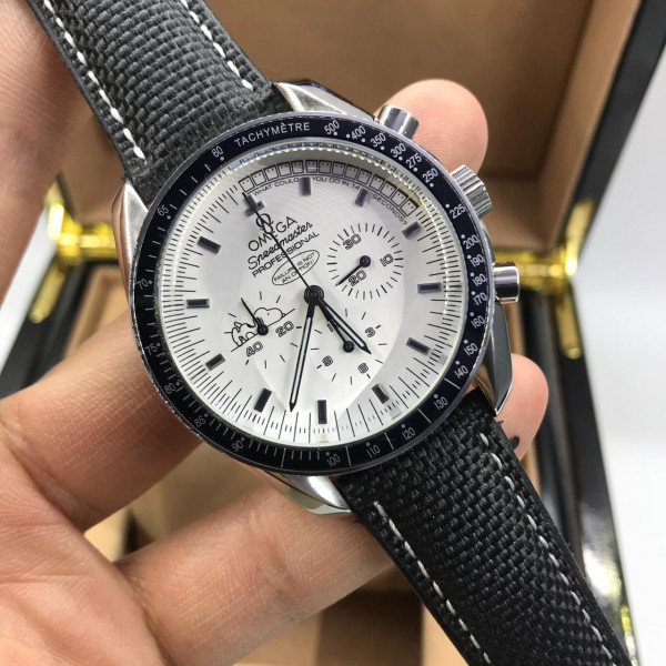 Omega (EL10518)